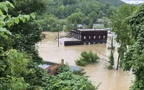 Lũ lụt nghiêm trọng ở Kentucky khiến ít nhất 37 người thiệt mạng