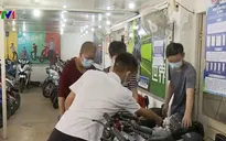 "Né" giá xăng tăng cao, người dân Thượng Hải đổ xô mua xe điện