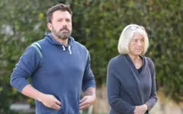 Mẹ của Ben Affleck bị thương, nhập viện trước đám cưới của con trai và Jennifer Lopez