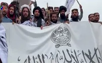 Một năm sau chuyển giao: Afghanistan vẫn còn đói nghèo, cấm vận, lo ngại về quyền phụ nữ và trẻ em