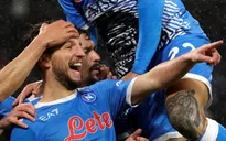 Napoli thắng ấn tượng, AC Milan nhọc nhằn chia điểm