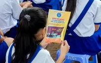 Phấn đấu phủ kín bảo hiểm y tế đến 100% học sinh