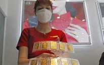 Giá vàng tiếp tục "bốc hơi" tiền triệu