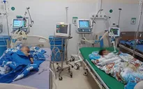 2 cháu bé bị thương nặng sau vụ nổ nghi là bom bi