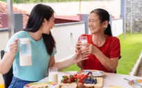 Gửi tới mẹ cha món quà sức khỏe cho mùa yêu thương luôn trọn vẹn