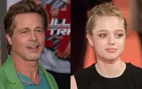 Brad Pitt rớm nước mắt khi thấy con gái biểu diễn