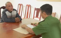 Bắt đối tượng giả nhà sư đi bán hương để trốn truy nã