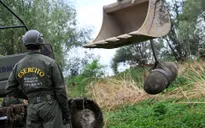 Phát hiện bom từ thời Thế chiến II ở vùng khô hạn thuộc sông Po của Italy