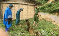 Xuất hiện vết nứt dài hàng trăm mét tại Nghệ An