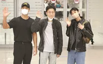Đạo diễn Hwang Dong-hyuk được chào đón nồng nhiệt ở quê nhà sau chiến thắng tại Emmy Awards 2022