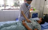 Nguy kịch do bị ong vò vẽ đốt hơn 70 nốt