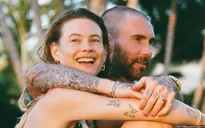 Vợ Adam Levine vẫn tận tâm với gia đình sau tin chồng ngoại tình