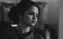 Selena Gomez khóc "cạn nước mắt" trong teaser phim tài liệu về cuộc đời mình