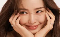 Honey Lee thông báo sinh con gái đầu lòng