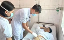 Cứu bệnh nhân bị thương tích nặng nề do trâu húc