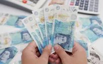 Đồng Bảng Anh xuống thấp lịch sử