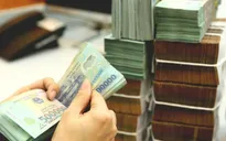 Nhiều ngân hàng bắt đầu tăng mạnh lãi suất huy động