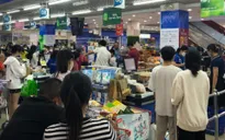 Đà Nẵng: Người dân đổ xô đi mua lương thực, thực phẩm dự trữ