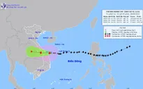 TƯỜNG THUẬT: Hình ảnh bão số 4 quần thảo trên các đảo và ven biển miền Trung