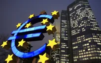 ECB cân nhắc tiếp tục tăng thêm lãi suất