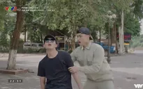 Ga-ra hạnh phúc: Cười lăn lộn màn tấu hài của Duy Hưng với “gã mù qua đường” Doãn Quốc Đam