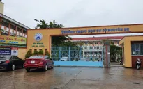 Thầy giáo đâm chết đồng nghiệp ngay tại trường