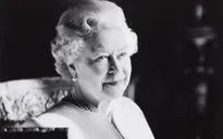 Arsenal dành một khoảng thời gian tĩnh lặng giữa trận đấu để tưởng niệm cho nữ hoàng Elizabeth II, tuy nhiên lại bị cổ động viên Zurich la ó