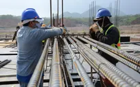 Giá thép tiếp tục tăng