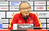 HLV Park Hang Seo: "Đã là cầu thủ đội tuyển quốc gia thì phải chiến thắng vì người hâm mộ!"