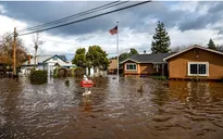 Mỹ cảnh báo lũ lụt nguy hiểm tại bang California khi bão mới xuất hiện