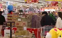 Người tiêu dùng chi tiêu tiết kiệm Tết Nguyên đán 2023