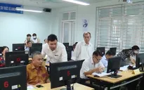 Người cao tuổi thích nghi với chuyển đổi số
