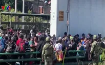 Mexico phát hiện 250 người di cư trong xe đầu kéo