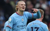Haaland lập hat-trick, Man City áp sát Arsenal
