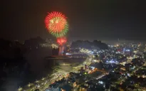 Quảng Ninh rực rỡ pháo hoa trong đêm giao thừa