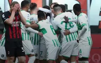 AC Milan thảm bại trên sân nhà
