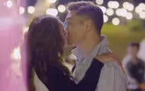 Thùy Anh - Mạnh Trường khổ vì... cảnh hôn mấy tiếng dưới trời rét