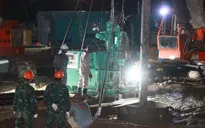 Chuyên gia nhiều bộ ngành tham gia hỗ trợ cứu hộ bé trai lọt vào trụ bê tông