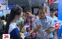 Nhộn nhịp chợ Tết công đoàn ở Bình Dương