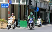 Bắc Bộ hửng nắng, Trung Bộ mưa rào và dông