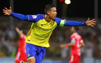 Ronaldo lập poker, chạm cột mốc vĩ đại