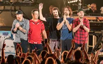 Linkin Park phát hành bài hát có giọng của thủ lĩnh quá cố Chester Bennington