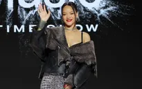 Chris Martin ca ngợi Rihanna là "ca sĩ hay nhất mọi thời đại"