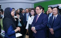 Thủ tướng thăm Đại học Quốc gia và lớp học tiếng Việt tại Brunei