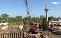 Đẩy nhanh tiến độ thi công các công trình chống mặn