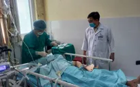 Tập trung cứu chữa nạn nhân vụ tai nạn nghiêm trọng ở Quảng Nam