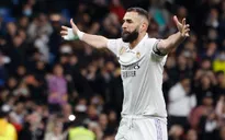 Real Madrid thắng đậm Elche, thu hẹp khoảng cách với Barca trong cuộc đua La Liga