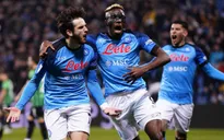 Napoli tạo khoảng cách 18 điểm với đội đứng nhì Serie A