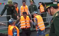 Kịp thời cứu hai thuyền viên trôi dạt trên biển