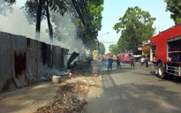 Hơn 200 hộ mất điện do cháy bãi rác tự phát